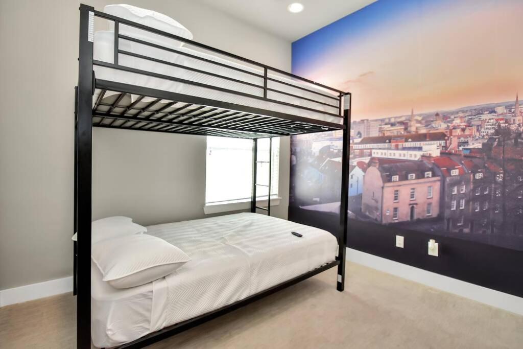 Amazing Rooftop! Downtown Skyline Views!!! Sleeps 15 Houston Kültér fotó